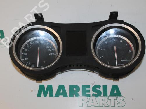 Used Instrument cluster Instrument cluster ALFA ROMEO 159 Sportwagon (939_) 2.2 JTS (939BXB1B, 939BXB11) (185 hp) 31449682 31449682
