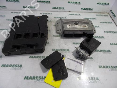 Used Engine control unit (ECU) RENAULT SCÉNIC II (JM0/1_) 2.0 (JM05, JM0U, JM1N, JM1U, JM2V) (135 hp) 31419065