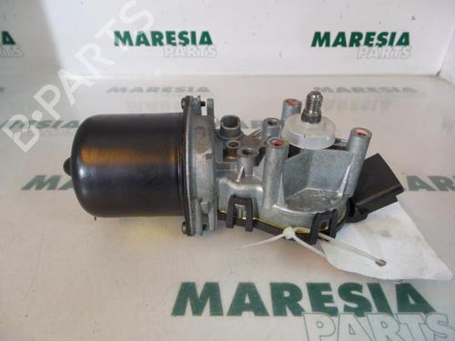 Used Front wiper motor RENAULT KANGOO (KC0/1_) 1.6 16V (95 hp) 31482861