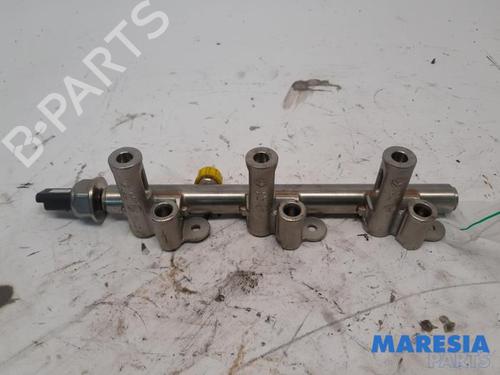 Used Injection rail PEUGEOT 308 II (LB_, LP_, LW_, LH_, L3_) 1.2 THP 110 (110 hp) 31390814