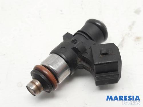 Used Injector RENAULT TWINGO II (CN0_) 1.2 16V (CN0K, CN0V, CN0A) (76 hp) 31525438