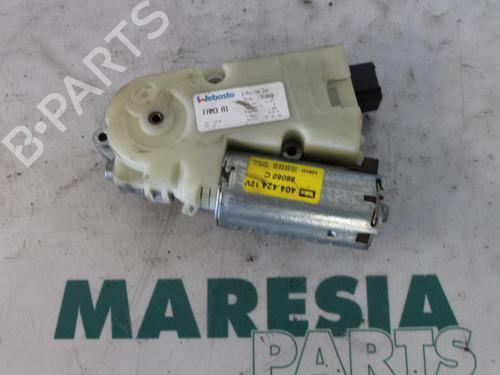 sunroof-engine-renault-laguna-ii-grandtour-kg01_-2001-2002-2003-2004-2005-2006-2007-31450282 main image