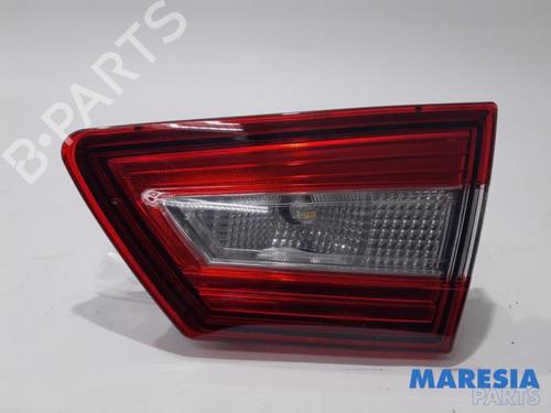right-taillight-renault-clio-iv-bh_-2012-2013-2014-2015-2016-2017-2018-2019-2020-2021-31519171 main image