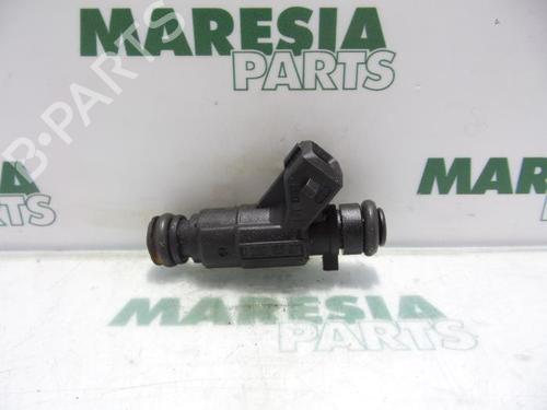 Used Injector LANCIA YPSILON (843_) 1.2 (843.AXB1A) (80 hp) 31493220