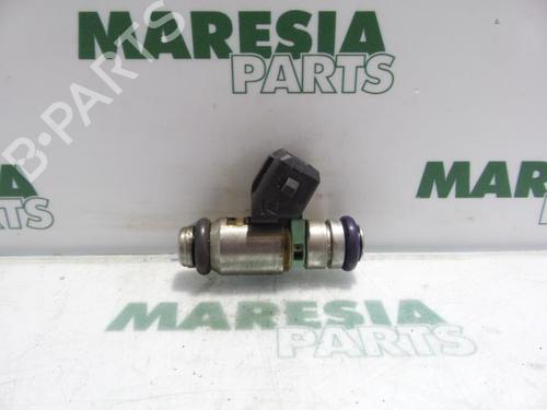 Used Injector FIAT PUNTO (188_) 1.2 60 (188.030, .050, .130, .150, .230, .250) (60 hp) 31462642