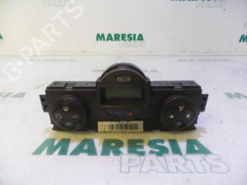 Used Climate control RENAULT SCÉNIC II (JM0/1_) 2.0 (JM05, JM0U, JM1N, JM1U, JM2V) (135 hp) 31476338