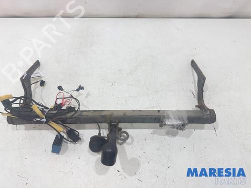 Used Tow ball/Mechanism Tow ball/Mechanism RENAULT CAPTUR I (J5_, H5_) 1.2 TCe 120 (120 hp) 36342629 36342629