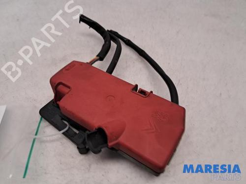 Used Fuse box CITROËN C5 III (RD_) 2.0 16V (RDRFJC, RDRFJF) (140 hp) 31413483