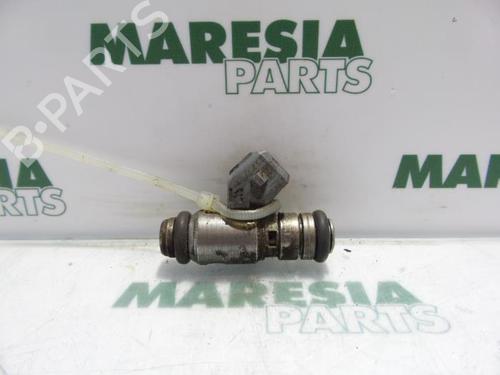 injector-citroen-xantia-break-x1_-x2_-1995-1996-1997-1998-1999-2000-2001-2002-2003-32197112 main image