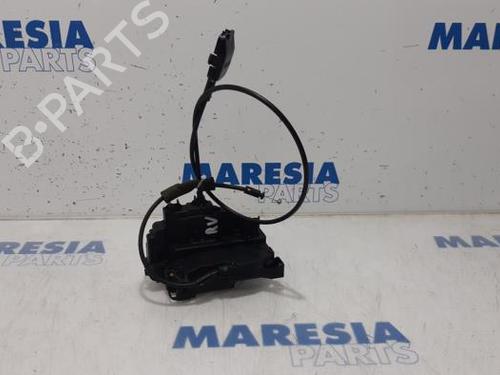 Used Electronic module RENAULT CLIO III Hatchback Van (SB_, SR_) 1.5 dCi (68 hp) 31493713