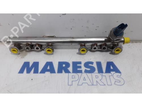 Used Injection rail RENAULT CLIO IV Grandtour (KH_) 1.2 TCe 120 (KHAU) (118 hp) 31450693