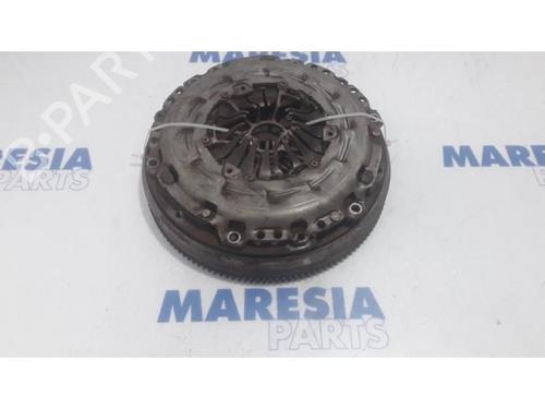 Used Flywheel CITROËN C4 CACTUS 1.6 BlueHDi 100 (99 hp) 31523089