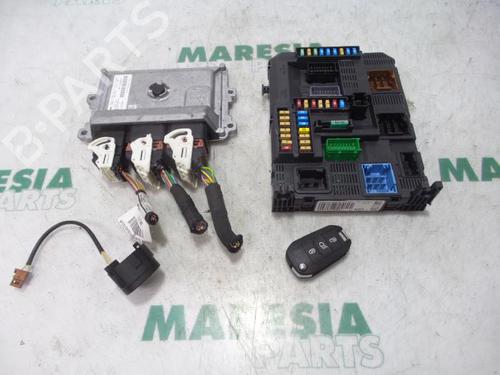 Used Engine control unit (ECU) PEUGEOT 2008 I (CU_) 1.2 VTi (82 hp) 31394243