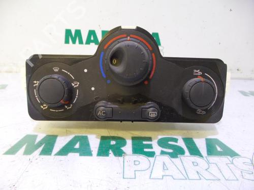 climate-control-renault-modus-grand-modus-fjp0_-2004-31471091 main image
