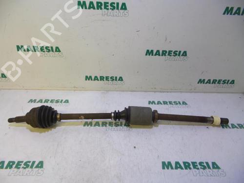Used Right front driveshaft RENAULT TRAFIC II Van (FL) 1.9 dCi 100 (FL0C, FL0K, FL0B) (101 hp) 31436897