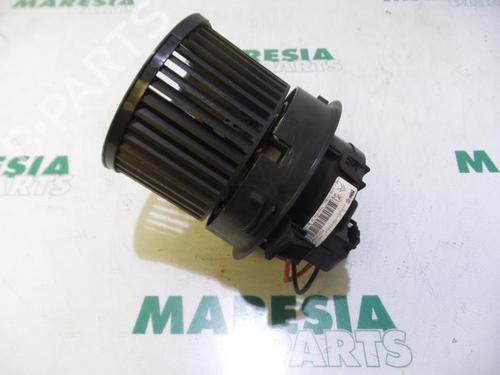 Used Heater blower motor PEUGEOT 208 I (CA_, CC_) 1.2 VTI 82 (82 hp) 31407585