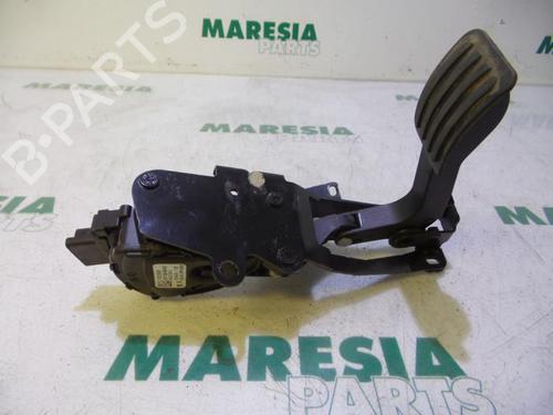 Used Electronic module CITROËN JUMPY II Van 2.0 HDi 120 (120 hp) 31472108