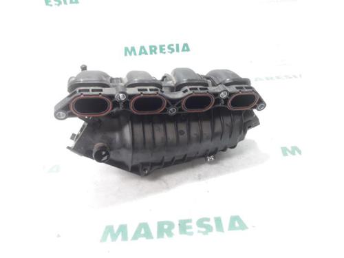 Injection rail CITROËN C3 Picasso (SH_) 1.4 VTi 95 (SH8FSC, SH8FP0, SH8FP6) | BP31534631M98 - Image 3