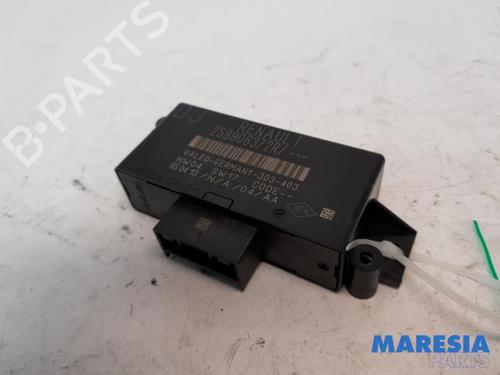 Used Electronic module RENAULT SCÉNIC III (JZ0/1_) 1.5 dCi (110 hp) 31460501