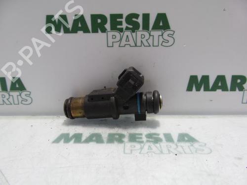 Used Injector CITROËN SAXO (S0, S1) 1.4 VTS (75 hp) 31503602