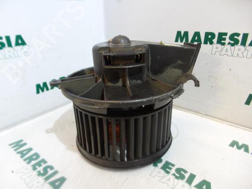 Used Heater blower motor PEUGEOT 206 Hatchback (2A/C) 1.9 D (69 hp) 31496366