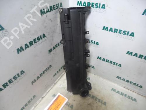 Used Valve cover RENAULT MEGANE II Estate (KM0/1_) 1.5 dCi (KM0F, KM0T, KM2B) (82 hp) 31461907
