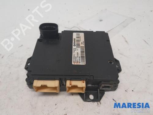 Used Electronic module RENAULT TRAFIC III Van (FG_) 1.6 dCi 95 (FGMJ, FGMR) (95 hp) 31503628