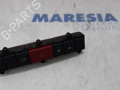 Used Warning switch FIAT DUCATO Van (250_) 120 Multijet 2,3 D (120 hp) 31451385