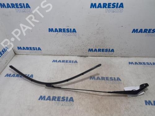 Front windshield wiper arm CITROËN C4 SPACETOURER Van (3D_) PureTech 130 | BP31442260C143