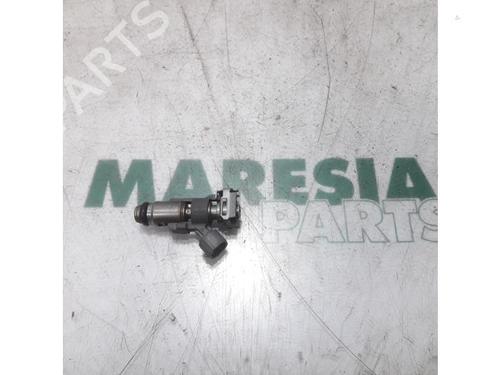 injector-peugeot-206-hatchback-2ac-1998-1999-2000-2001-2002-2003-2004-2005-2006-2007-2008-2009-2010-2011-2012-31512738 main image