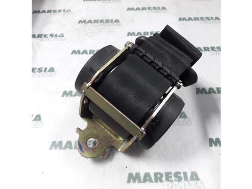 Used Rear right seatbelt PEUGEOT 407 (6D_) 2.0 HDi 135 (6DRHRH, 6DRHRE, 6DRHRG, 6DRHRJ) (136 hp) 31395728