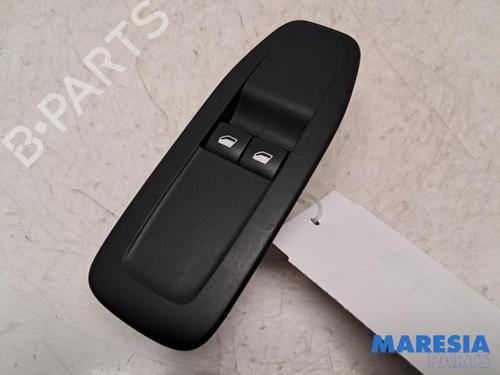Used Switch PEUGEOT 208 I (CA_, CC_) 1.0 VTi (68 hp) 31531039