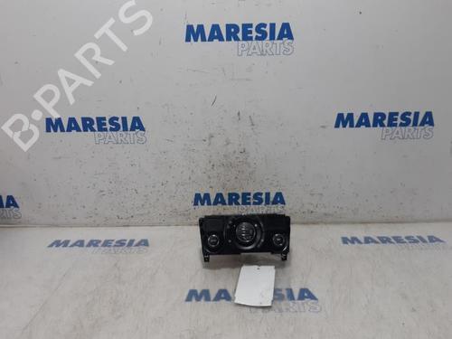 Used Climate control PEUGEOT 5008 (0U_, 0E_) 1.6 16V (156 hp) 31403511