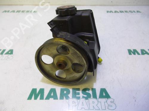 Used Steering pump PEUGEOT 206 Hatchback (2A/C) 1.4 i (75 hp) 31475817
