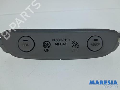 Used Interior roof light Interior roof light FIAT 500e (332_) Elektro 3+1 (FA1) (118 hp) 36093226 36093226