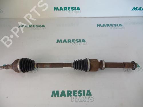 Used Right front driveshaft RENAULT GRAND SCÉNIC II (JM0/1_) 2.0 (135 hp) 31505378
