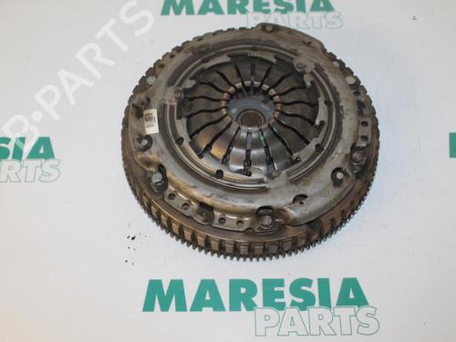 Used Flywheel RENAULT MEGANE II Estate (KM0/1_) 1.5 dCi (KM02, KM13) (101 hp) 31524563