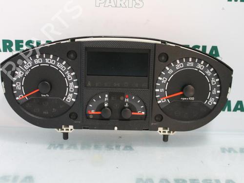 Used Instrument cluster IVECO DAILY IV Van 29L12 V, 29L12 V/P (116 hp) 31490253