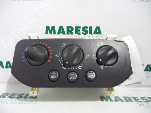Used Climate control RENAULT CLIO II (BB_, CB_) 1.6 (B/CB0D, BB00) (90 hp) 31438186