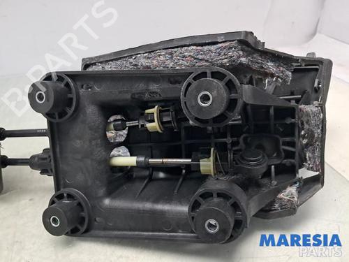 Gear lever PEUGEOT 208 I (CA_, CC_) 1.6 HDi | BP32197382M90 