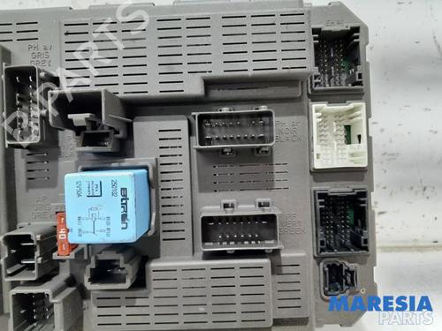 Fuse box CITROËN C5 I Break (DE_) 3.0 V6 (DEXFXC, DEXFXF) | BP31484768E1