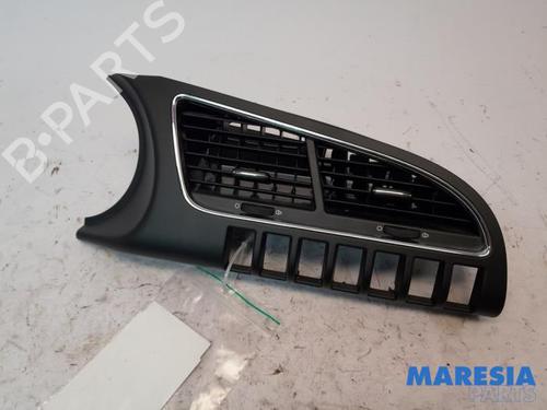 Used Air vent PEUGEOT 3008 I MPV (0U_) 1.6 THP (156 hp) 31444670