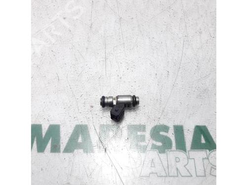 injector-fiat-punto-188_-1999-2000-2001-2002-2003-2004-2005-2006-2007-2008-2009-2010-2011-2012-31487316 main image