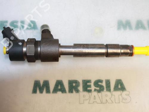 Used Injector FIAT MULTIPLA (186_) 1.9 JTD 105 (186AXB1A) (105 hp) 31411230