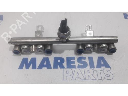 Used Injection rail PEUGEOT 208 I (CA_, CC_) 1.6 THP (156 hp) 31496389