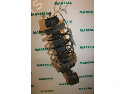 Used Left front shock absorber FIAT STILO (192_) 1.8 16V (192AXC1A, 192BXC1A) (133 hp) 31484080