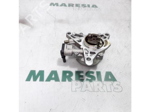 Used Vacuum pump FIAT PUNTO (199_) 0.9 (101 hp) 31466280