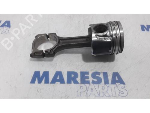 BP31498821O1 main image