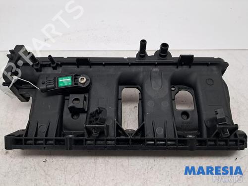 Used Injection rail Injection rail 36881826 36881826