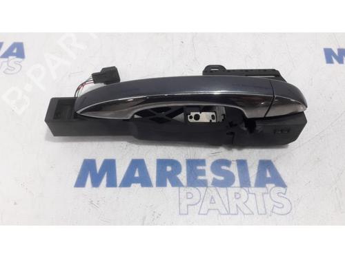 front-right-exterior-door-handle-renault-megane-iv-grandtour-k9amn_-2016-31527243 main image